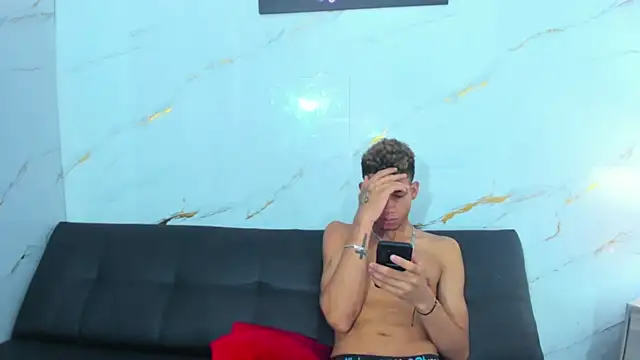 Little_nicoll's cam snapshot