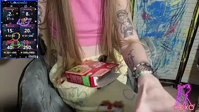 Adell_Love's cam snapshot