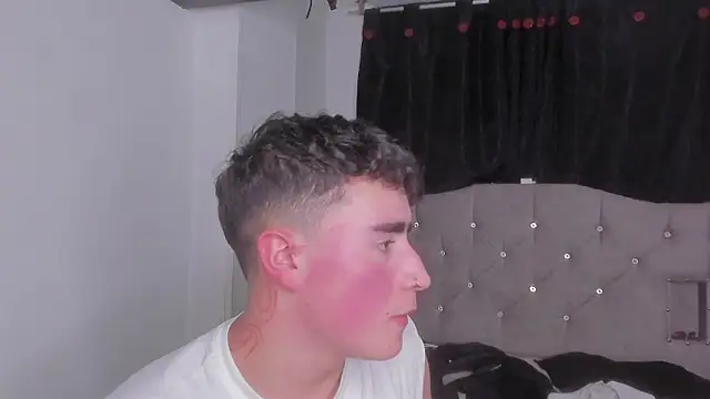 naughtysalomon__'s cam snapshot