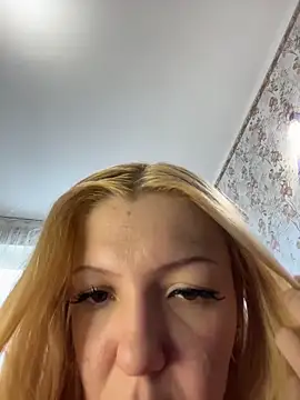 AlexandraXKitty's cam snapshot