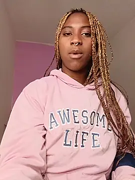 EvonyFoxxx's cam snapshot