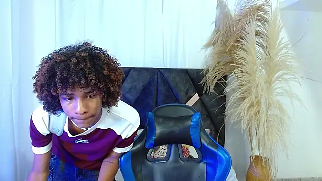 angelll18_'s cam snapshot