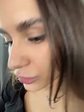 AllaTousNew's cam snapshot