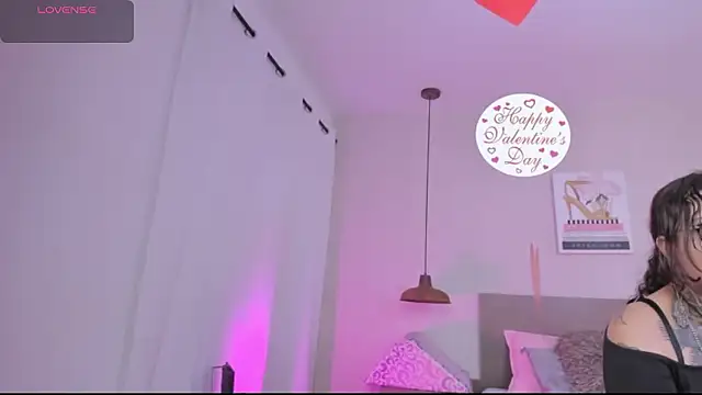 Katyrousee's cam snapshot