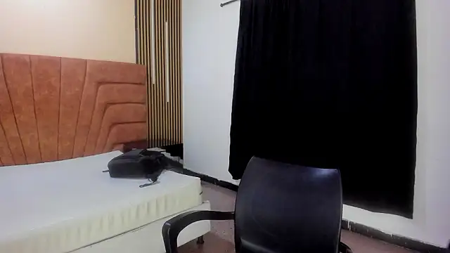 MATHY_ROBERT live sex cam