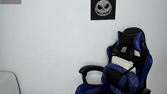 sally10_35's cam snapshot