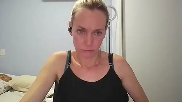 Annylove1's cam snapshot