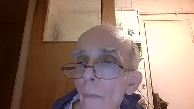 mariusica1@xh's cam snapshot