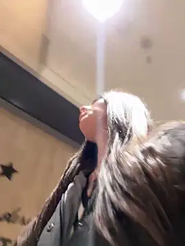 Isabella21_'s cam snapshot