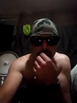 Makemecomin20min's cam snapshot