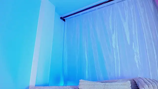 EmilyWithe's cam snapshot