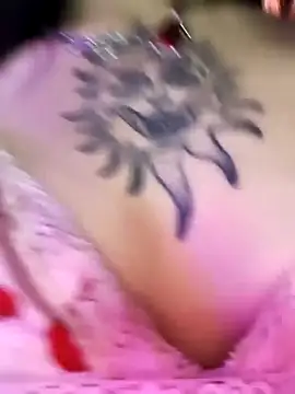 Mazikeen-- live sex cam