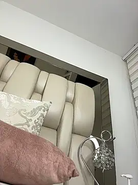 ALISSON_FOXXX1 live sex cam