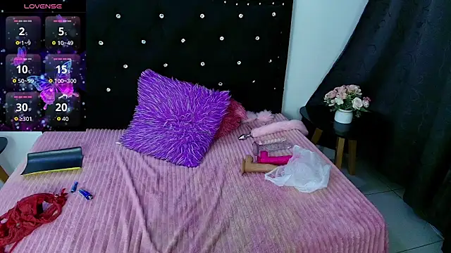 Sara_f_W live sex cam