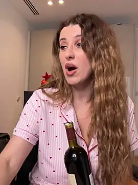 RoxxyDallas live sex cam