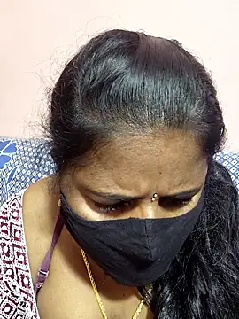 siri_tamiltelugu's cam snapshot