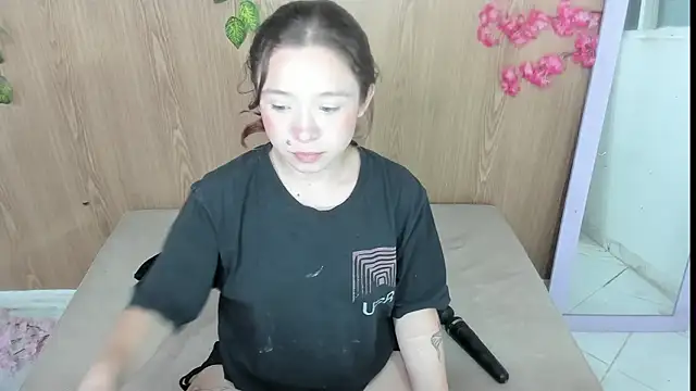 jenelotizz06 live sex cam