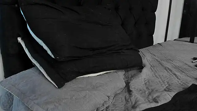 tyler_hank01 live sex cam