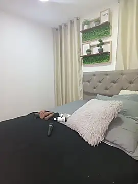 sasi_luna's cam snapshot