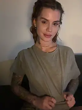 EmiliaCatalina live sex cam