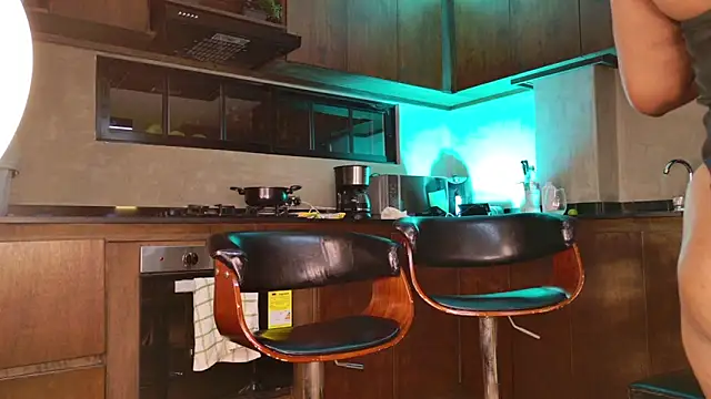 alisonn_moon's cam snapshot