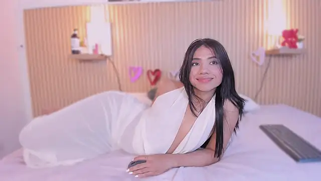 Harmony_Malkova's cam snapshot