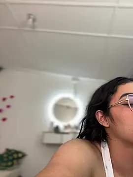 Lia_flowers live sex cam