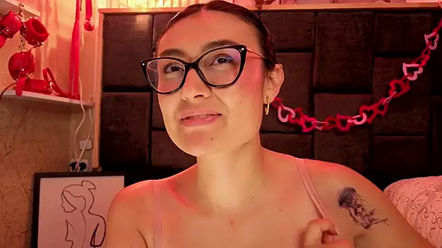 Im-Lola's cam snapshot