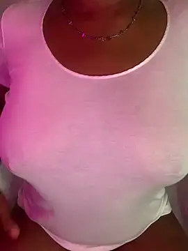 MISSMAYSROOM's cam snapshot