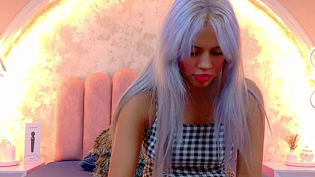 AlanaHouston's cam snapshot