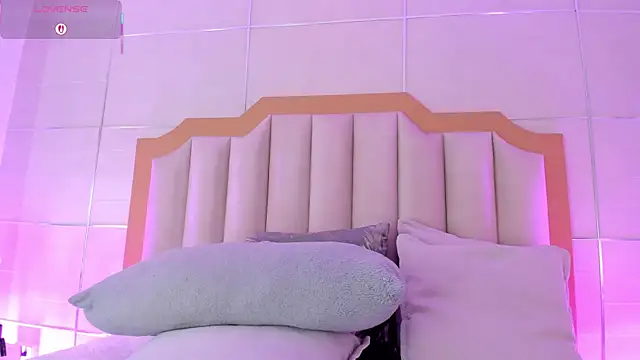 MaddieParker's cam snapshot