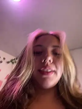 Paulette_Blanche's cam snapshot