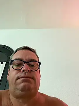 MountJohnXL live sex cam