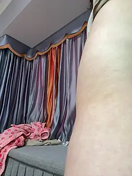 chick-888's cam snapshot