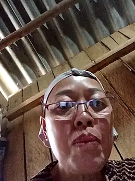 Agnes-baby's cam snapshot