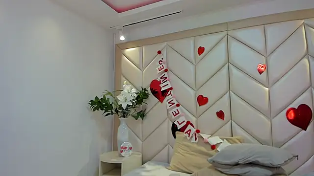 BarbieMonet live sex cam