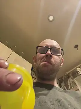 MaxDevilWhite live sex cam