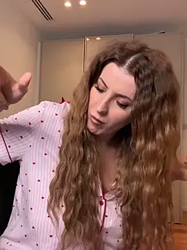 RoxxyDallas live sex cam