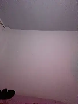 EmmiiGlow's cam snapshot