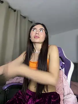 Stormi_th's cam snapshot