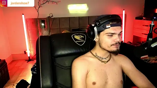 JordanShow live sex cam