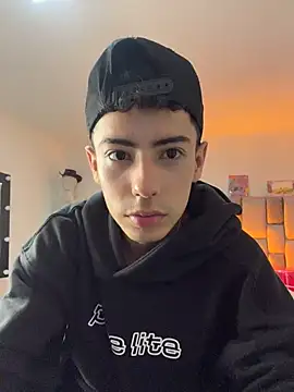 Sebastian_Reed live sex cam