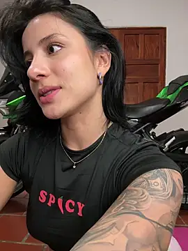 Ale_Lewis live sex cam