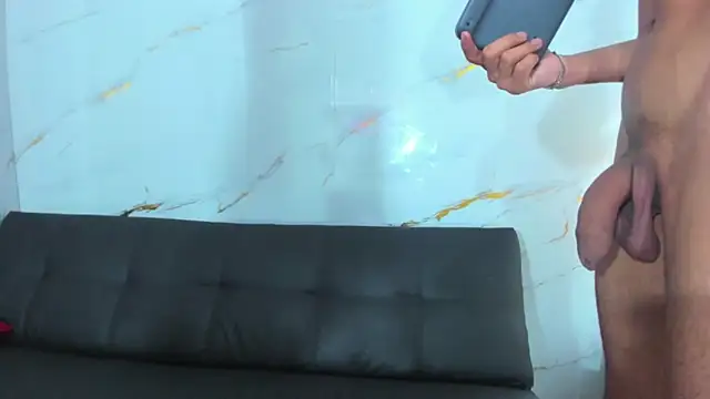 Little_nicoll live sex cam