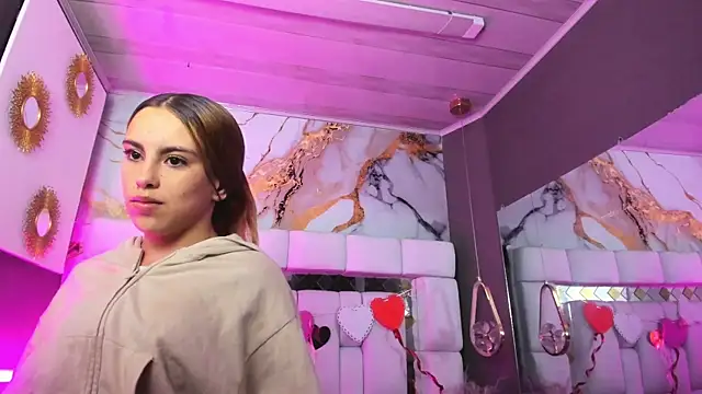 Natasha-Adams's cam snapshot