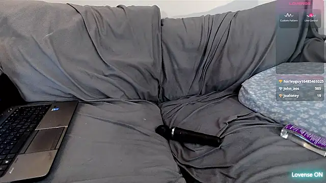 EmoDream1998's cam snapshot