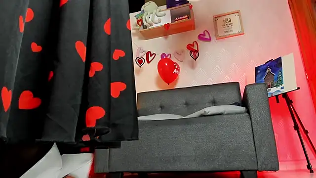 Alaia_Love77's cam snapshot