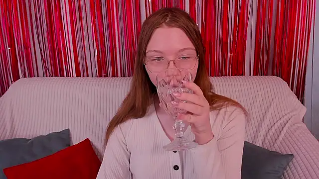 luv_tessa's cam snapshot