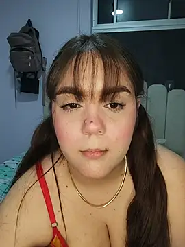 its_lauu_'s cam snapshot