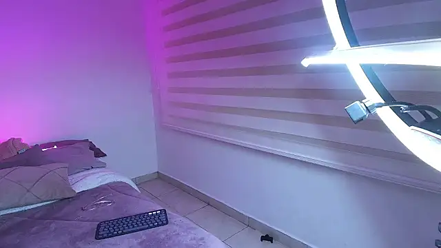 Sky_Intimate live sex cam